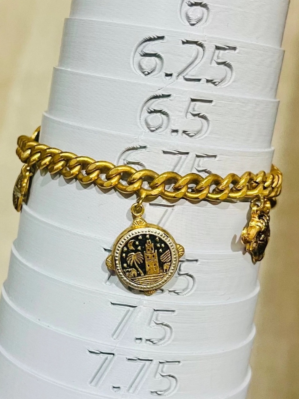Vintage Damascene Style Charm Bracelet Gold Tone 6.75”, 1960s - Picture 2 of 12